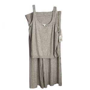 Time and Tru Women’s sweater set — New